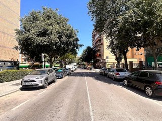 Local comercial en alquiler en Aluche en Madrid