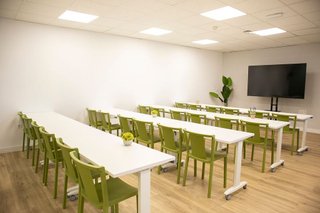 Oficina en alquiler en Castillejos en Madrid