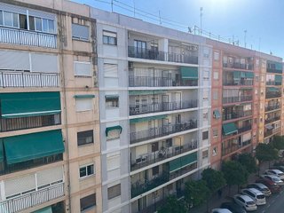 Piso en alquiler en Ciutat Jardí en Valencia