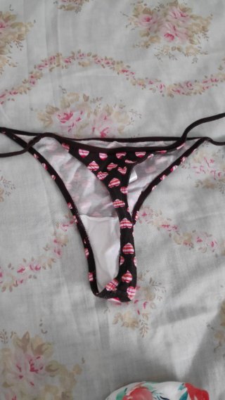 Tanga de lencería estampado de H&M.