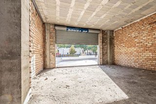 Local comercial en venta en Zubia (La)