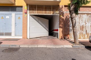 Garaje en venta en Huércal de Almería