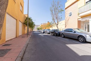 Garaje en venta en Huércal de Almería