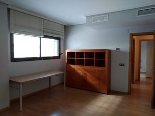 Piso en alquiler en Puerta Blanca en Málaga