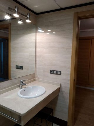 Piso en alquiler en Puerta Blanca en Málaga