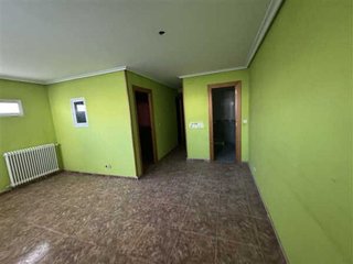 Piso en venta en Universidad - Los Lirios en Logroño