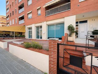 Local comercial en venta en Can Pou - Camp de Mar en Premià de Mar