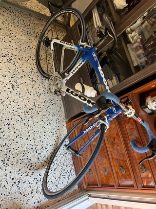 Bicicleta LOOK azul y blanca