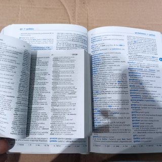 Dos diccionarios de inglés-español