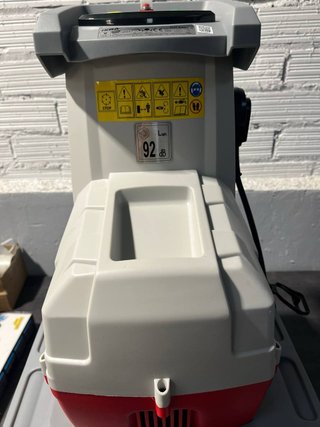 Trituradora eléctrica de jardín IKRA ILH 3000 A