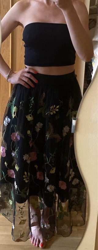 Falda larga H&M bordada flores