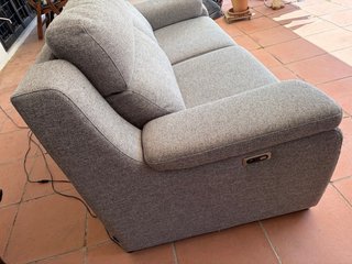 Sofá reclinable de tela gris
