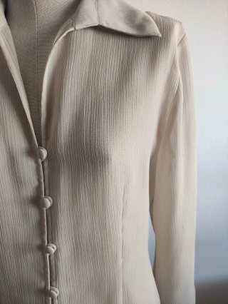 Blusa sobrecamisa beige