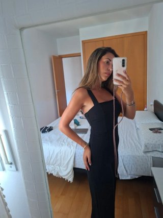 Mono negro elegante