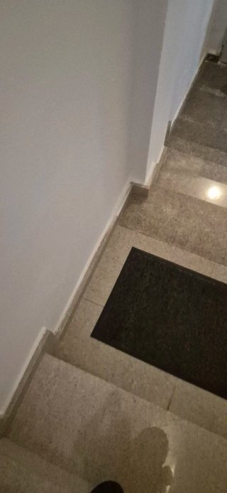 Mesa recibidor madera y cristal beige