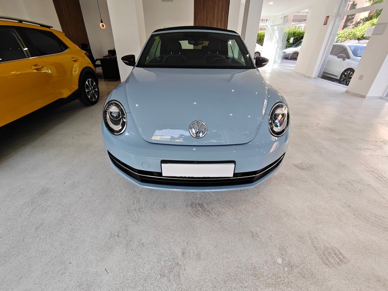 Volkswagen Beetle 2014 - foto 1