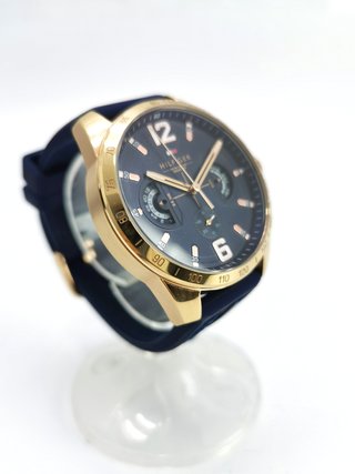 Reloj Tommy Hilfiger Maverick 43mm Acero Dorado