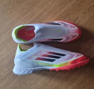 Botas de Fútbol Adidas