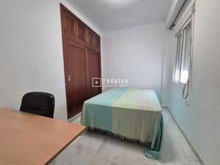 Piso en alquiler en Los Remedios en Sevilla