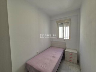 Piso en alquiler en Los Remedios en Sevilla