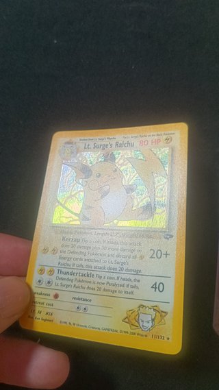 NM Lt. Surge's Raichu Gym Holo Carta Pokemon PSA