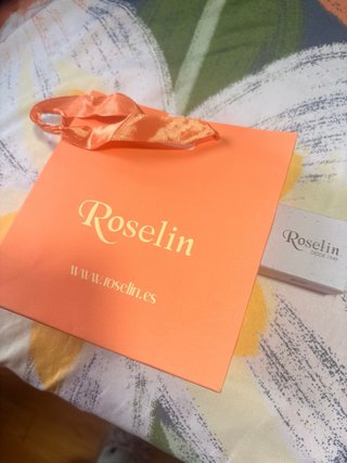 Collar Oro 9K y Diamante 0.20ct Roselin
