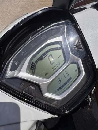 Kymco People S 125 Blanco Perla muy cuidada!