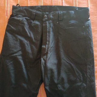 Pantalón Moto Revit