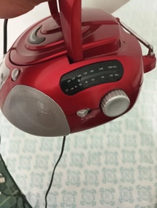 Reproductor CD y Radio Rojo
