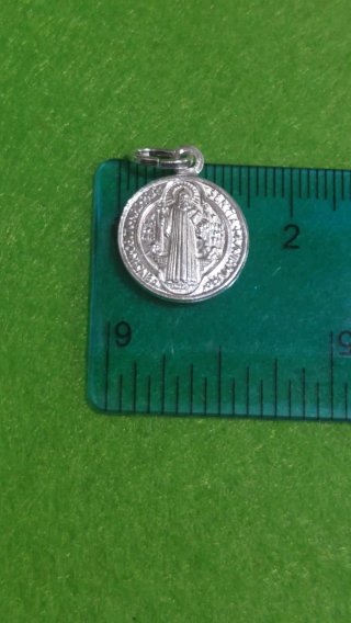 Medalla de San Benito de Plata de Ley