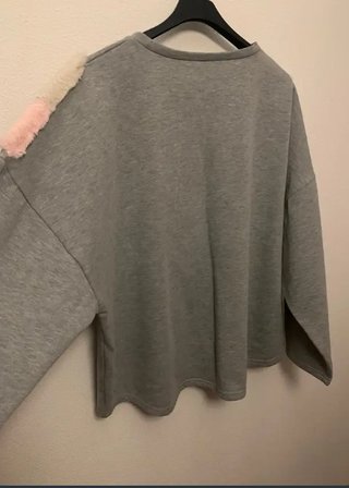 Sudadera Zara pelo gris, blanco y rosa Talla L