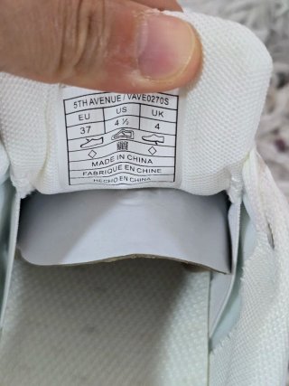 Zapatillas Levi's Blancas
