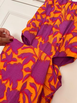 Vestido largo estampado naranja y morado