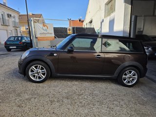 MINI Clubman 2012