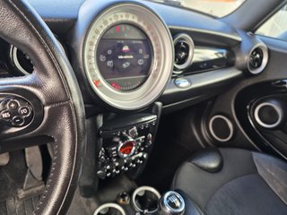 MINI Clubman 2012