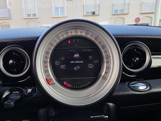 MINI Clubman 2012