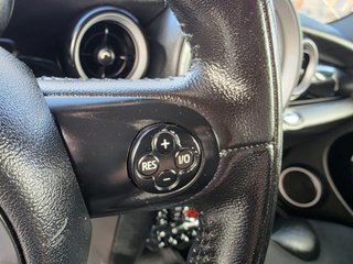 MINI Clubman 2012