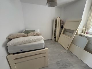 habitacion infantil tres camas