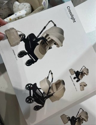 Cochecito y silla de paseo + plastico + sombrilla