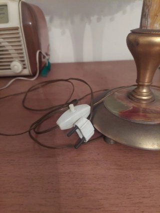 Lampada da tavolo stile Vittoriano oro e rosso