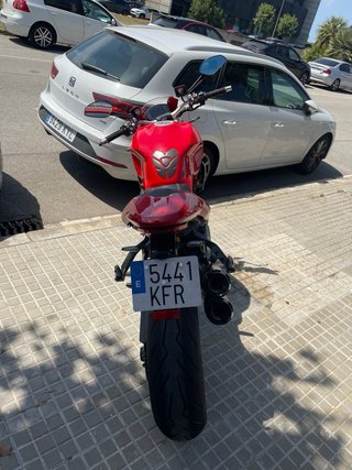 Ducati Monster 1200 Roja hasta el sabado !!!!