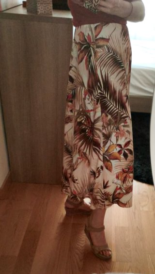 Falda larga Mango estampado tropical