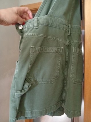 Vestido Peto Verde Oliva Corto