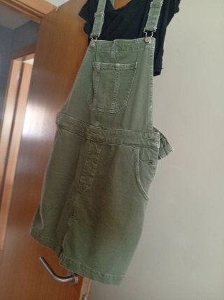 Vestido Peto Verde Oliva Corto