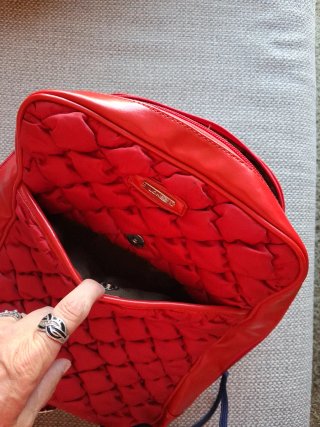 Mochila roja acolchada