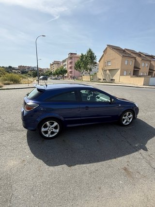 Opel Astra GTC