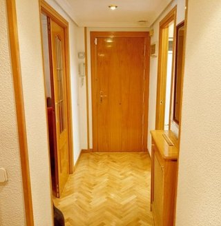 Piso en alquiler en Salvador en Madrid