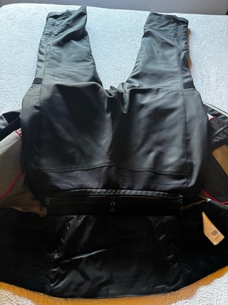 Pantalón BMW