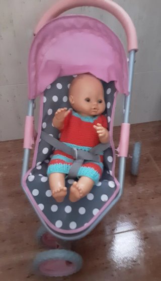 Silleta para muñecos con estampado de lunares
