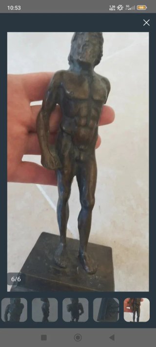 Figura de bronce antigua
